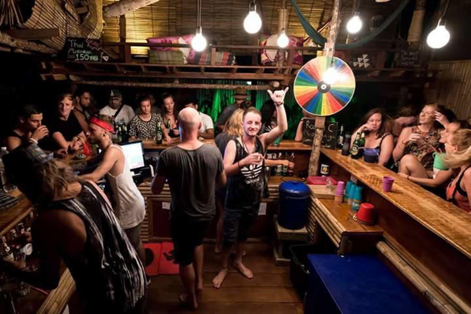Echo Beach Hostel Ban Tai Exterior photo