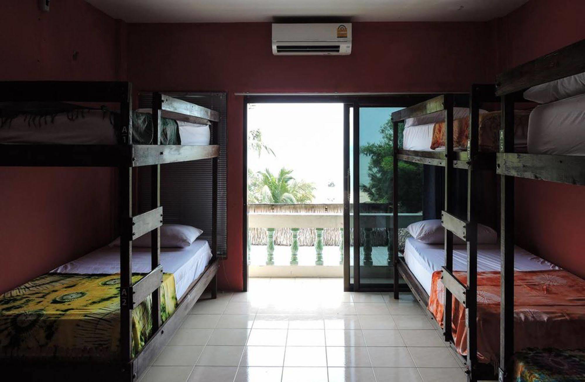 Echo Beach Hostel Ban Tai Exterior photo